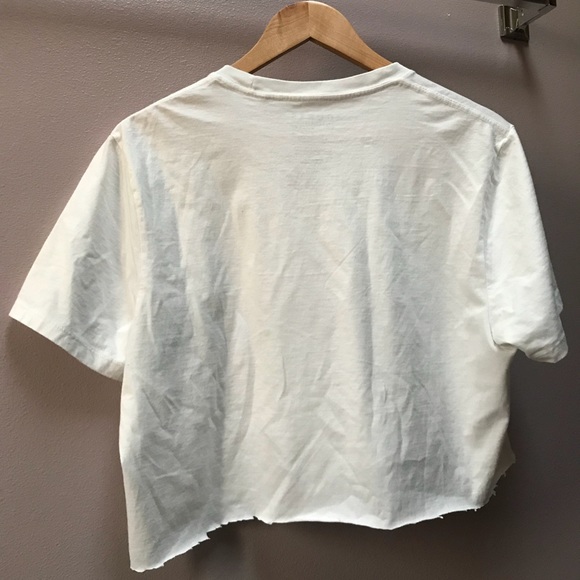 Guess Graphic Black and White Crop Top - Picture 8 of 8